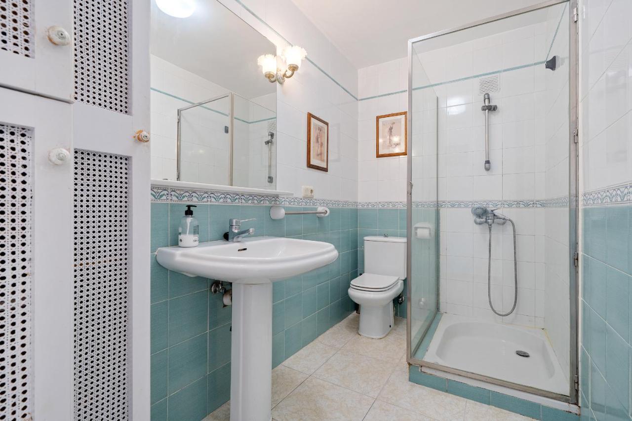 Hauzify I Apartament Gavina Салоу Экстерьер фото